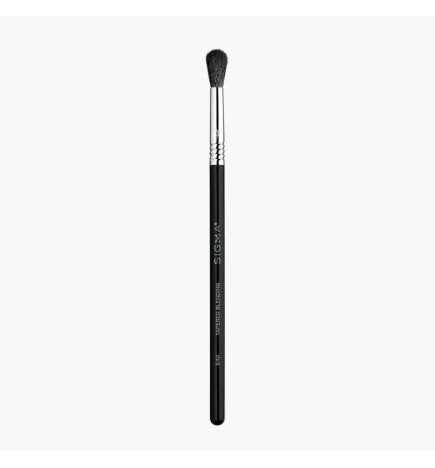 E40 Tapered Blending Brush - Black/Chrome - Sigma Beauty